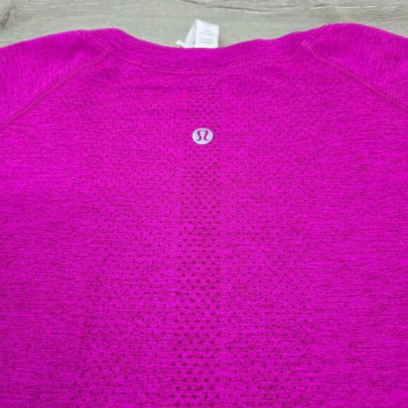 Lululemon Swiftly Tech Short Sleeve Shirt 2.0 Magenta Purple Women's Size 20 - Picture 13 of 16